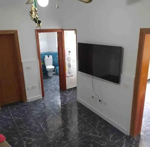 Claudia Puertito De Adeje - 2 Bedrooms, 70mq, On The * Адехе