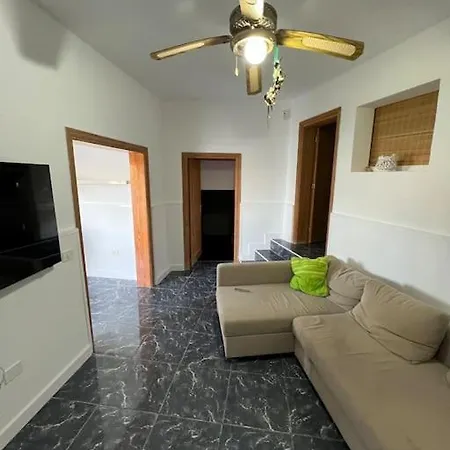 Claudia Puertito De Adeje - 1 Bedroom, 70mq, On The アパート *