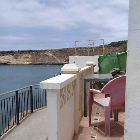 Claudia Puertito De Adeje - 1 Bedroom, 70mq, On The アデヘ